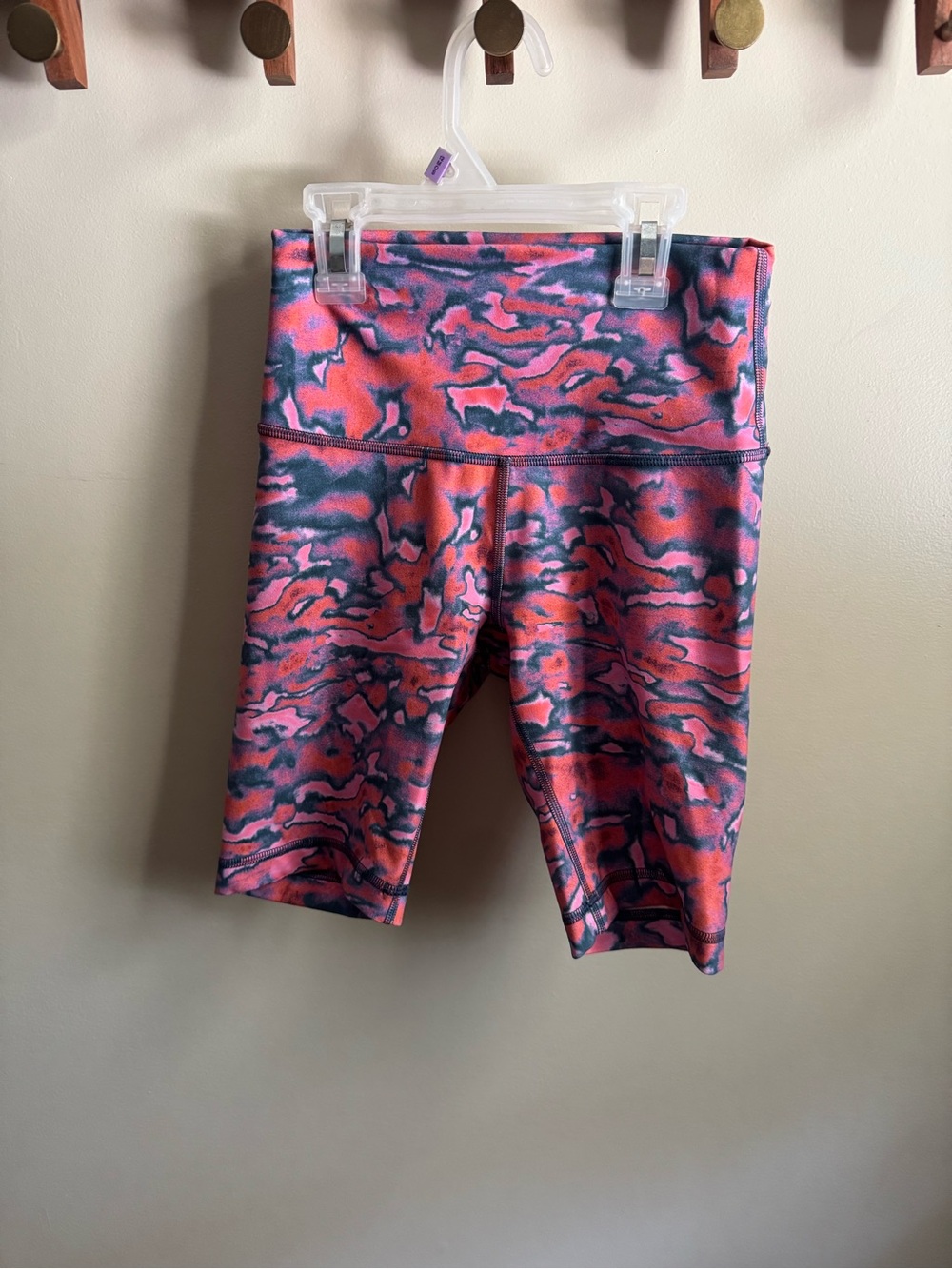 Lululemon 6” biker shorts